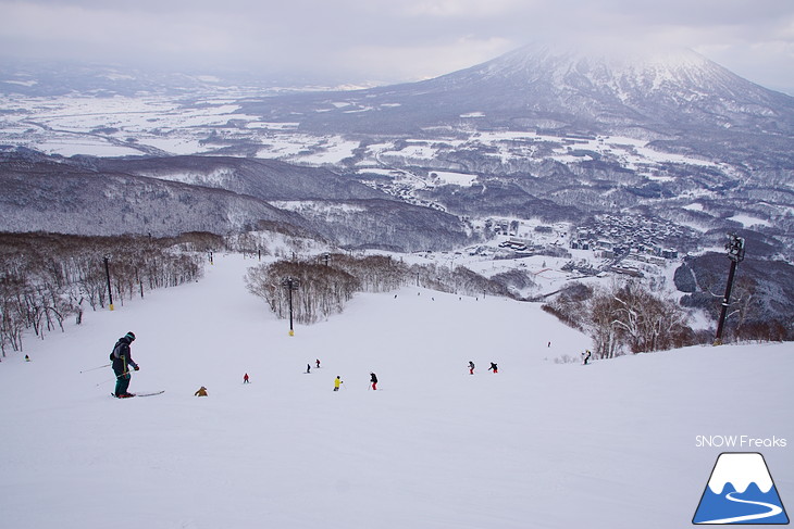 ニセコマウンテンリゾート グラン・ヒラフ　粉雪と千歳ワイナリーの美味しいワインに酔う♪